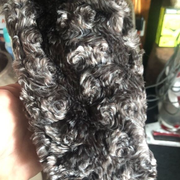 Kenneth Cole scarf - Picture 7 of 8